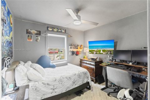Casa en venta en Hollywood, Florida, 4 dormitorios, 152.64 m2 № 1855284 - foto 15