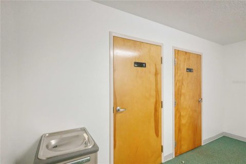 Propiedad comercial en venta en Dade City, Florida, 549.7 m2 № 1597966 - foto 24