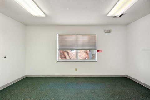 Propiedad comercial en venta en Dade City, Florida, 549.7 m2 № 1597966 - foto 21
