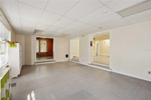 Propiedad comercial en venta en Dade City, Florida, 549.7 m2 № 1597966 - foto 19