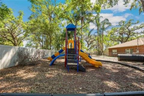 Propiedad comercial en venta en Dade City, Florida, 549.7 m2 № 1597966 - foto 11