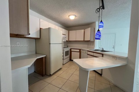 Copropriété à vendre à Pompano Beach, Floride: 3 chambres, 108.7 m2 № 1454214 - photo 4