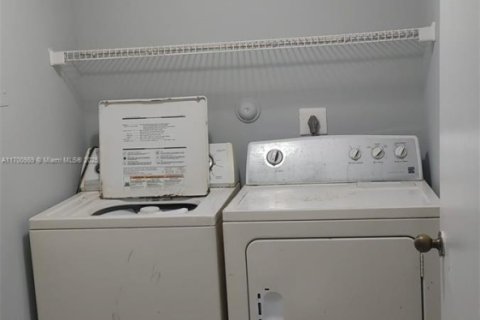 Copropriété à vendre à Pompano Beach, Floride: 3 chambres, 108.7 m2 № 1454214 - photo 21