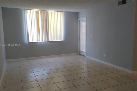 Copropriété à vendre à Pompano Beach, Floride: 3 chambres, 108.7 m2 № 1454214 - photo 18