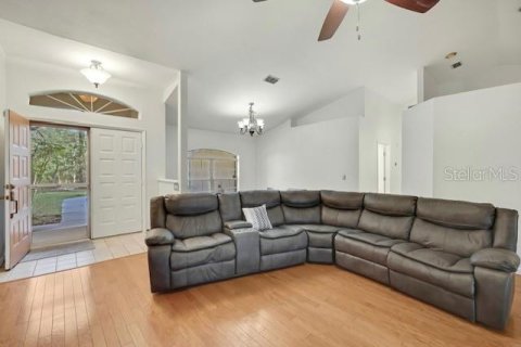 House in Lecanto, Florida 4 bedrooms, 200.95 sq.m. № 2195371 - photo 11