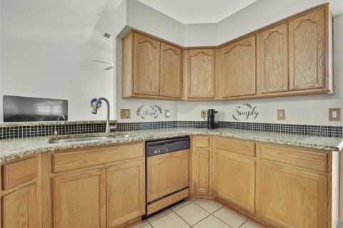 House in Lecanto, Florida 4 bedrooms, 200.95 sq.m. № 2195371 - photo 20