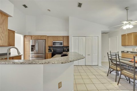 House in Lecanto, Florida 4 bedrooms, 200.95 sq.m. № 2195371 - photo 21