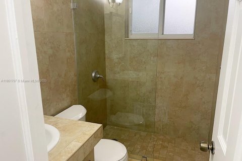 Propiedad comercial en venta en Miami, Florida, 142.98 m2 № 1892036 - foto 10