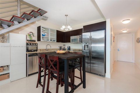 Copropriété à vendre à Miami, Floride: 1 chambre, 88.44 m2 № 1940688 - photo 15