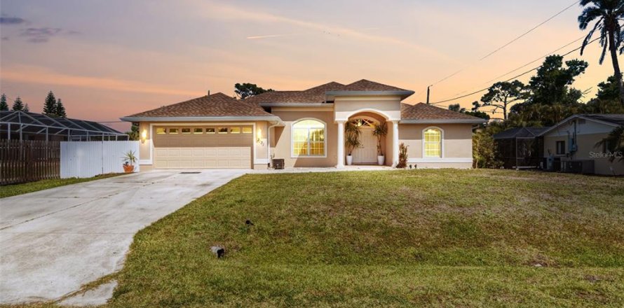 House in Venice, Florida 3 bedrooms, 169.27 sq.m. № 2142014