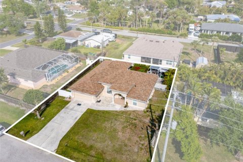 House in Venice, Florida 3 bedrooms, 169.27 sq.m. № 2142014 - photo 2