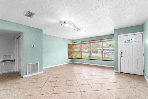 Casa en venta en Tampa, Florida, 3 dormitorios, 178.47 m2 № 1853518 - foto 5