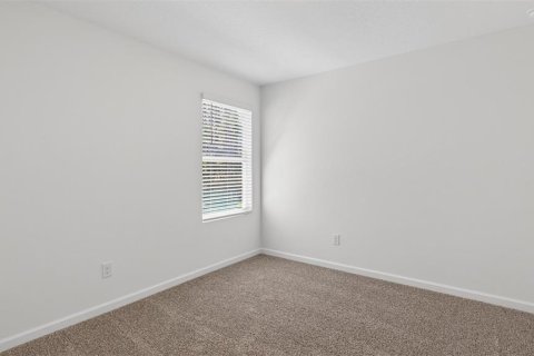 House in Palm Coast, Florida 4 bedrooms, 184.6 sq.m. № 2104709 - photo 8