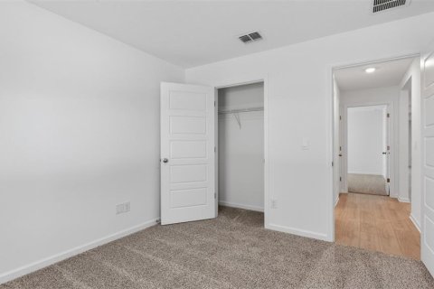 House in Palm Coast, Florida 4 bedrooms, 184.6 sq.m. № 2104709 - photo 6