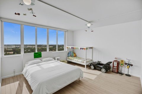 Купить кондоминиум в Норт-Майами, Флорида 2 спальни, 209.22м2, № 2019777 - фото 18