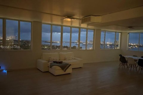 Купить кондоминиум в Норт-Майами, Флорида 2 спальни, 209.22м2, № 2019777 - фото 8