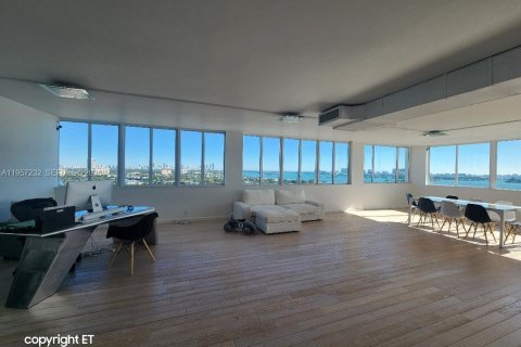 Купить кондоминиум в Норт-Майами, Флорида 2 спальни, 209.22м2, № 2019777 - фото 4