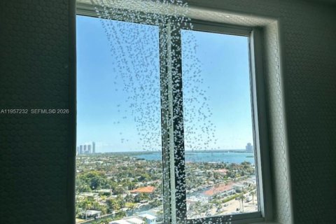 Купить кондоминиум в Норт-Майами, Флорида 2 спальни, 209.22м2, № 2019777 - фото 17