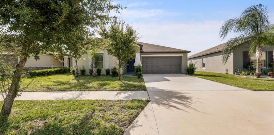 Villa ou maison à Ruskin, Floride 3 chambres, 144.56 m2 № 2314356