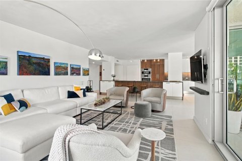 Condo in Sarasota, Florida, 2 bedrooms № 2395962 - photo 23