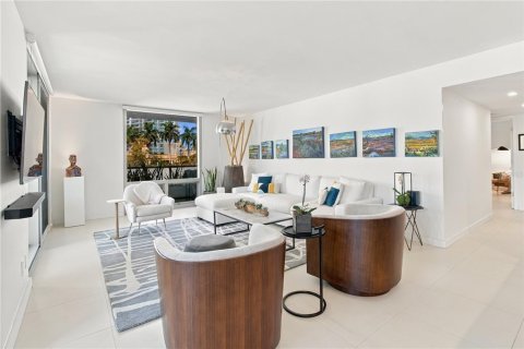 Condo in Sarasota, Florida, 2 bedrooms № 2395962 - photo 22