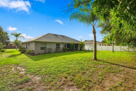 Villa ou maison à vendre à Port St. Lucie, Floride: 4 chambres, 193.05 m2 № 2382949 - photo 3