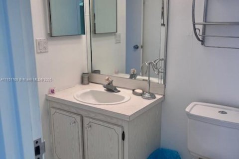 Condominio en venta en Aventura, Florida, 1 dormitorio, 70.14 m2 № 1860713 - foto 12