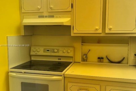 Condominio en venta en Aventura, Florida, 1 dormitorio, 70.14 m2 № 1860713 - foto 11