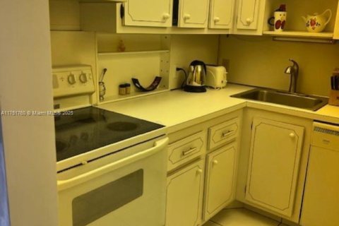 Condominio en venta en Aventura, Florida, 1 dormitorio, 70.14 m2 № 1860713 - foto 10