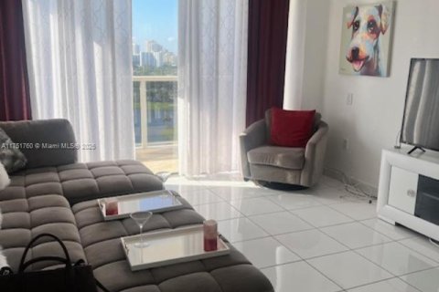 Condominio en venta en Aventura, Florida, 1 dormitorio, 70.14 m2 № 1860713 - foto 7