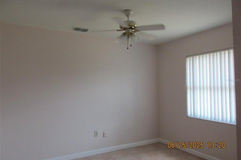 House in Kissimmee, Florida 3 bedrooms, 131.92 sq.m. № 1802222 - photo 24