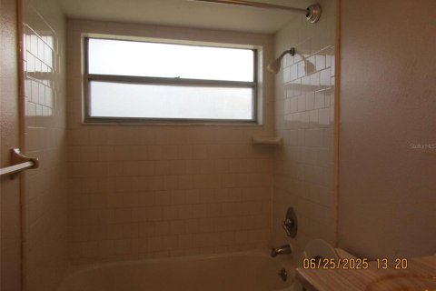 House in Kissimmee, Florida 3 bedrooms, 131.92 sq.m. № 1802222 - photo 22