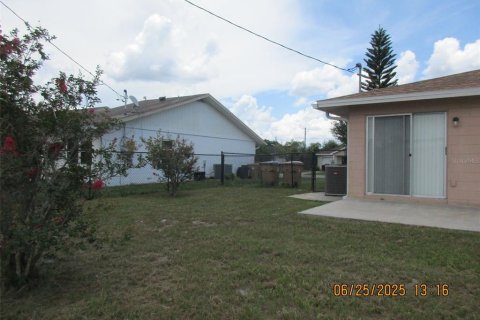 House in Kissimmee, Florida 3 bedrooms, 131.92 sq.m. № 1802222 - photo 7