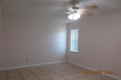 House in Kissimmee, Florida 3 bedrooms, 131.92 sq.m. № 1802222 - photo 26