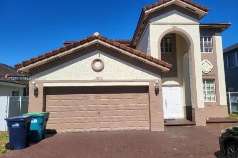 Villa ou maison à Miami, Floride 4 chambres, 201.97 m2 № 2042285