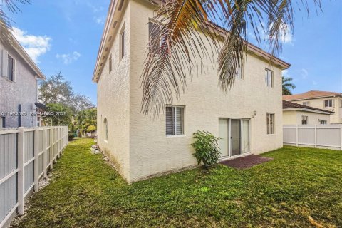 Villa ou maison à louer à Miami, Floride: 4 chambres, 201.97 m2 № 2042285 - photo 8