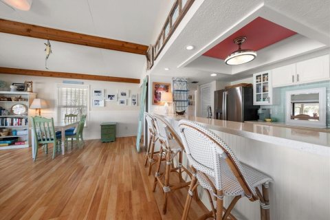 Condo in Indian Rocks Beach, Florida, 2 bedrooms  № 2396325 - photo 19