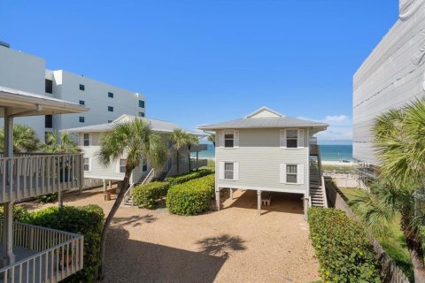 Condo in Indian Rocks Beach, Florida, 2 bedrooms  № 2396325 - photo 12