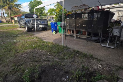 Купить виллу или дом в Мирамар, Флорида 2 спальни, 64.29м2, № 1990851 - фото 12