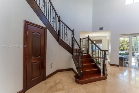 Villa ou maison à vendre à Doral, Floride: 5 chambres, 351.17 m2 № 2389499 - photo 7