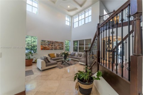 Villa ou maison à vendre à Doral, Floride: 5 chambres, 351.17 m2 № 2389499 - photo 12