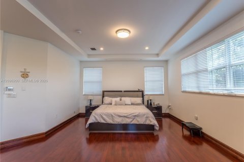 Villa ou maison à vendre à Doral, Floride: 5 chambres, 351.17 m2 № 2389499 - photo 23
