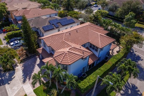 Villa ou maison à vendre à Doral, Floride: 5 chambres, 351.17 m2 № 2389499 - photo 3