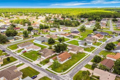 Casa en venta en Kissimmee, Florida, 3 dormitorios, 144.09 m2 № 2098272 - foto 20