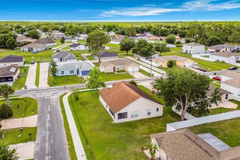 Casa en venta en Kissimmee, Florida, 3 dormitorios, 144.09 m2 № 2098272 - foto 16
