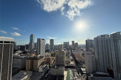 Condominio en venta en Miami, Florida, 1 dormitorio, 78.5 m2 № 2154614 - foto 2