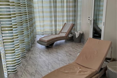 Condominio en venta en Miami, Florida, 1 dormitorio, 78.5 m2 № 2154614 - foto 24