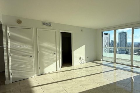 Condominio en venta en Miami, Florida, 1 dormitorio, 78.5 m2 № 2154614 - foto 7