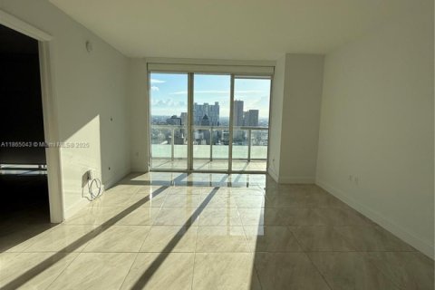 Condominio en venta en Miami, Florida, 1 dormitorio, 78.5 m2 № 2154614 - foto 6
