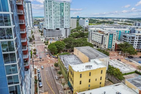 Commercial property in Tampa, Florida 899.67 sq.m. № 2102067 - photo 11